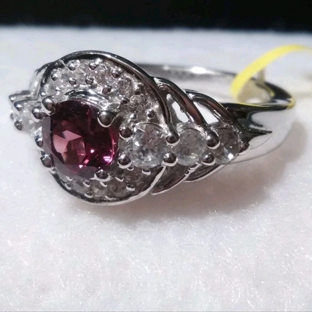 Fabulous Estate Designer Signed Tanzanian Wine Garnet Zircon Ring